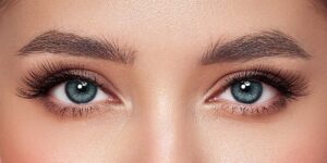 Read more about the article Eyelid Surgery in Pune: Tailored to Your Unique Features